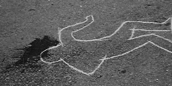 podiumnews.com-Pemotor Mabuk Tewas Tabrak Pohon Pinggir Jalan